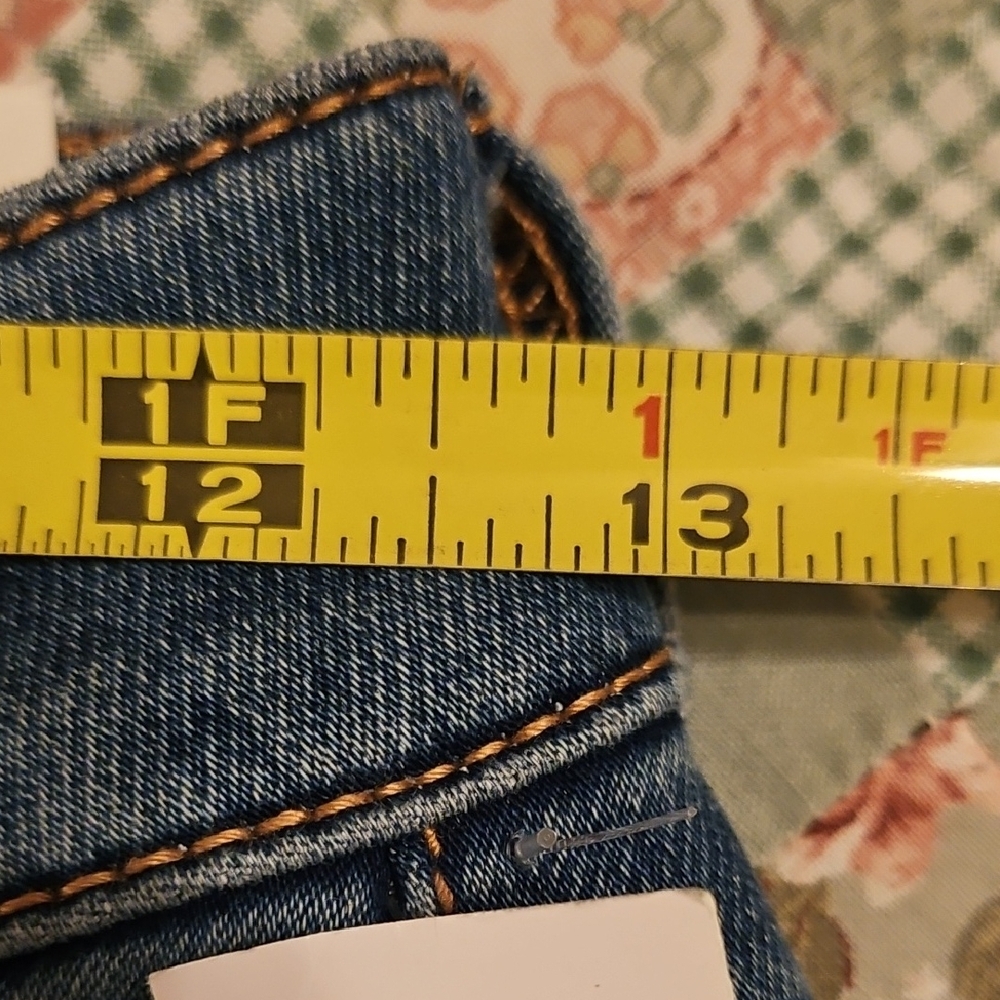 Maurices 4-button High-Rise Jeggings- Size XS - Picture 4 of 10